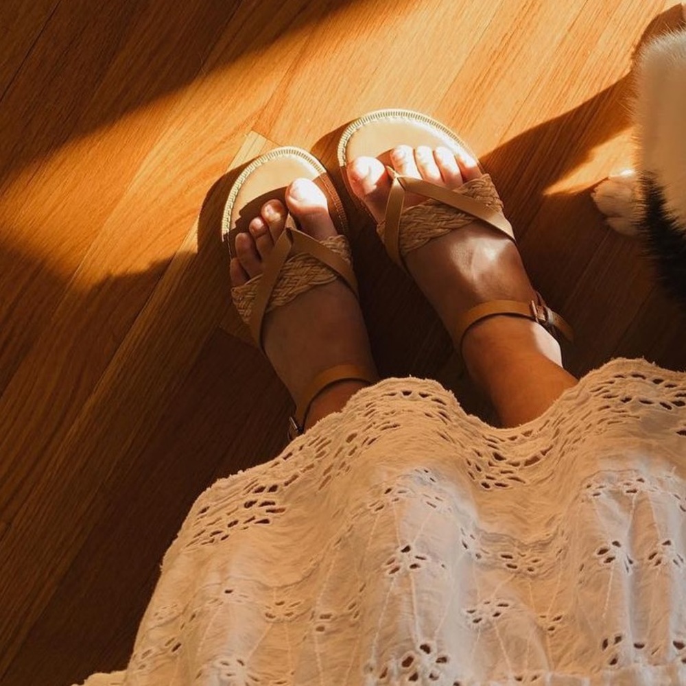 TOMS SANDALS